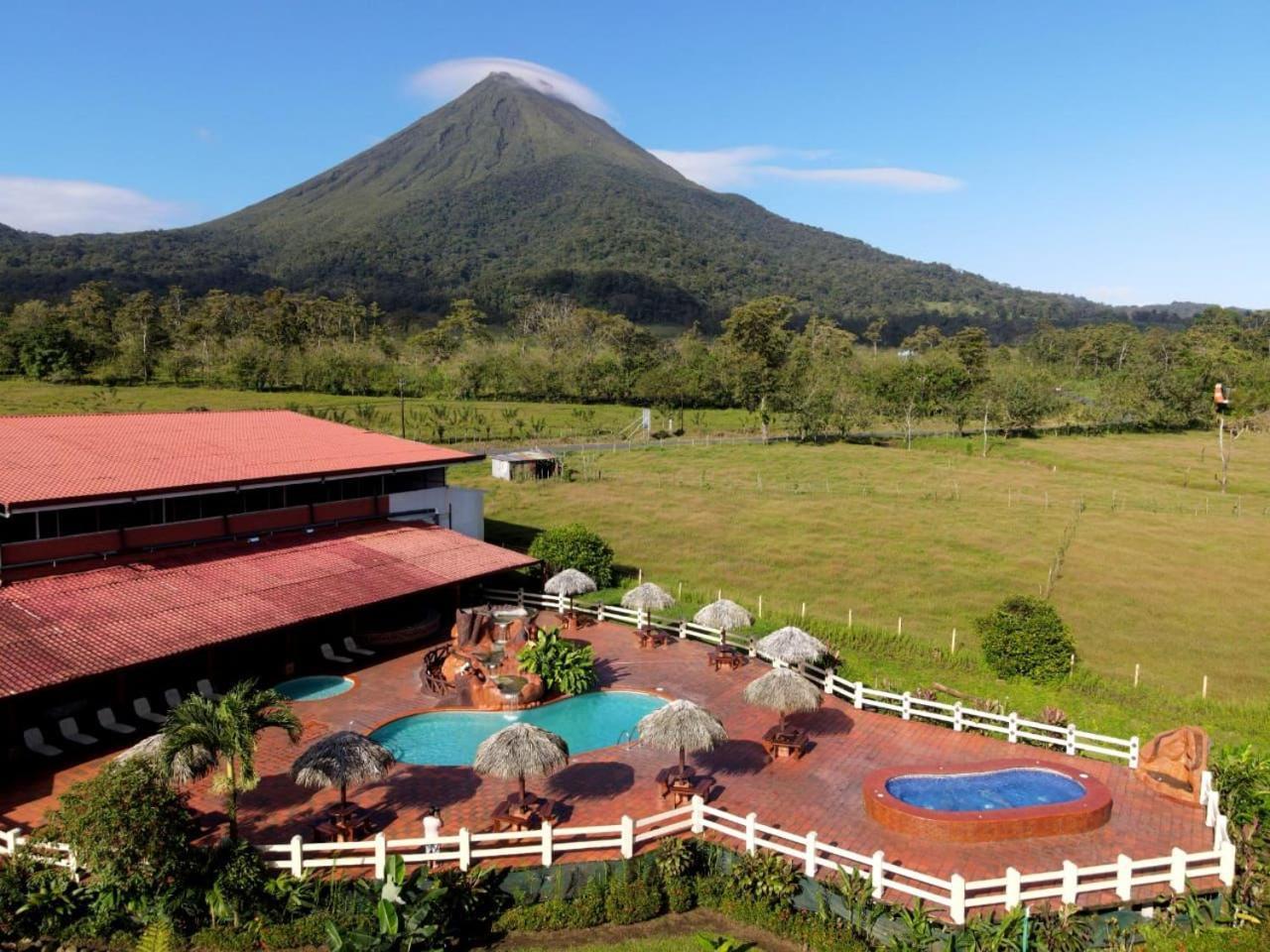 Hotel La Pradera Del Arenal Ла Фортуна Экстерьер фото